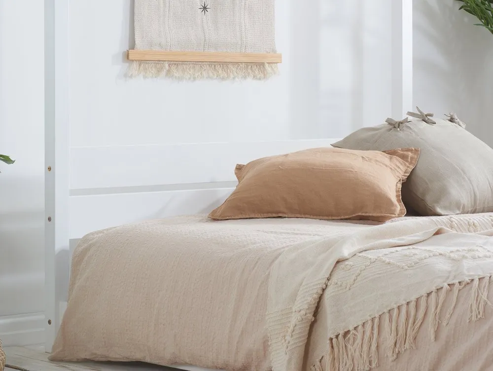 Birlea Furniture & Beds Birlea Darwin 5ft King Size White 4 Poster Wooden Bed Frame
