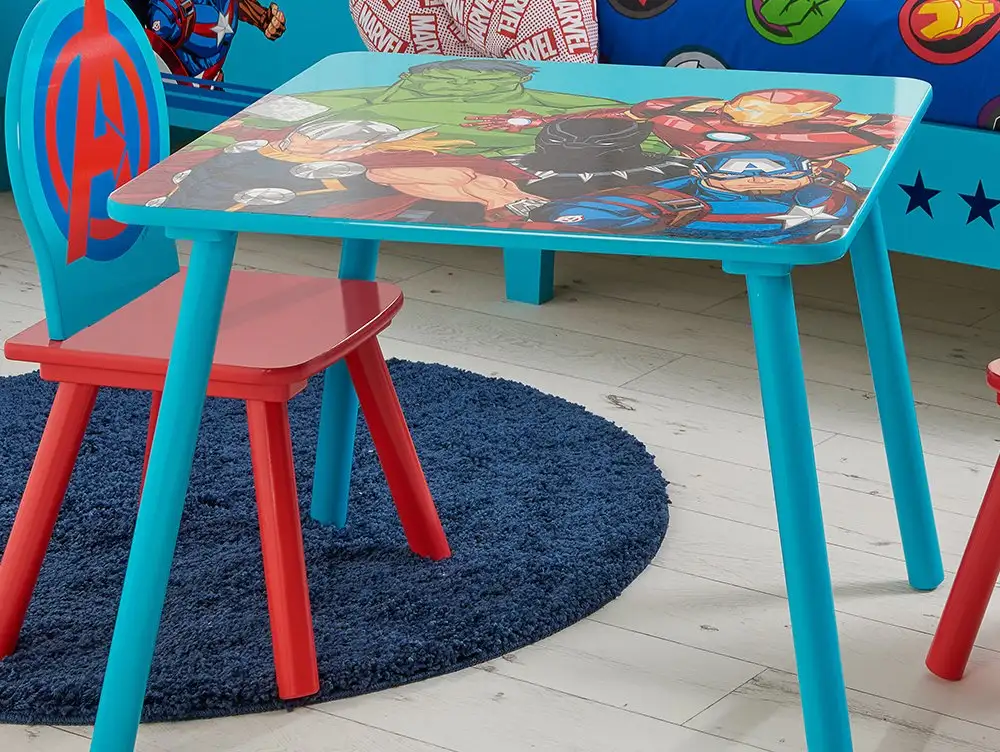 Disney Disney Marvel Avengers Table and 2 Chairs