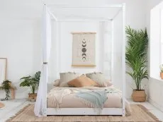 Birlea Furniture & Beds Birlea Darwin 5ft King Size White 4 Poster Wooden Bed Frame