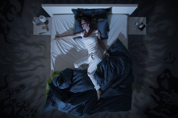 How to Sleep Better in Hot Weather: Cool Bedroom Tips That Work