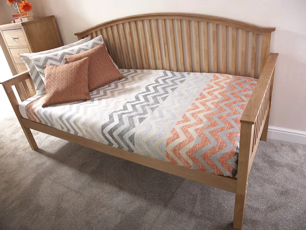 GFW GFW Madrid Oak Wooden Day Bed Frame