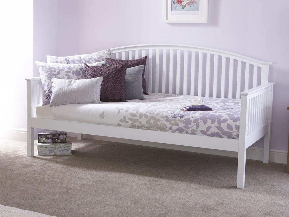 GFW GFW Madrid 3ft Single White Wooden Day Bed Frame