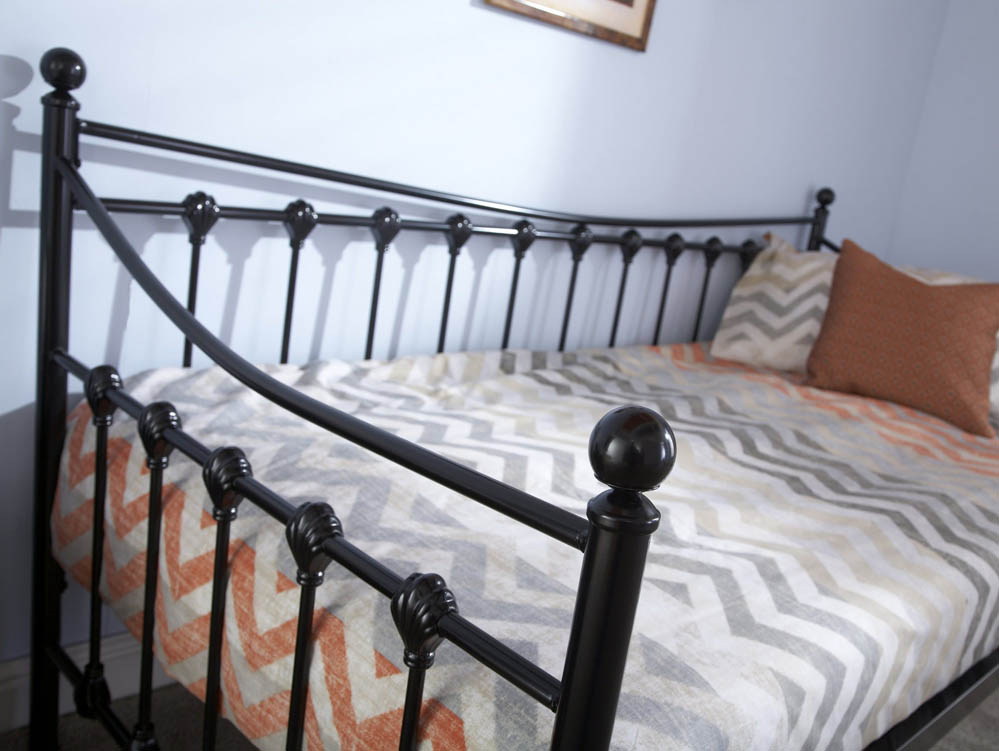 GFW GFW Memphis Black Day Bed Frame