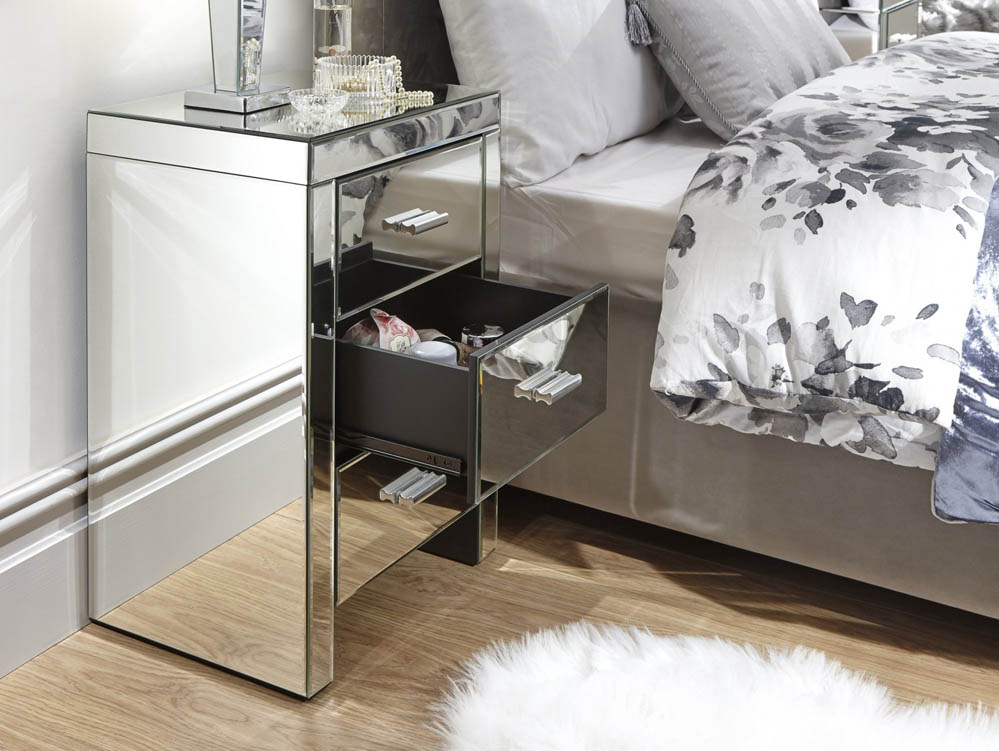 GFW GFW Venetian Clear Glass 3 Drawer Mirrored Bedside Cabinet (Assembled)