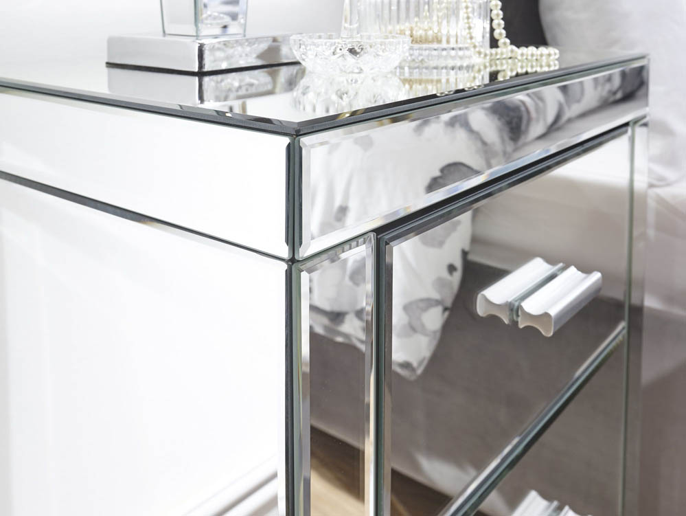 GFW GFW Venetian Clear Glass 3 Drawer Mirrored Bedside Cabinet (Assembled)