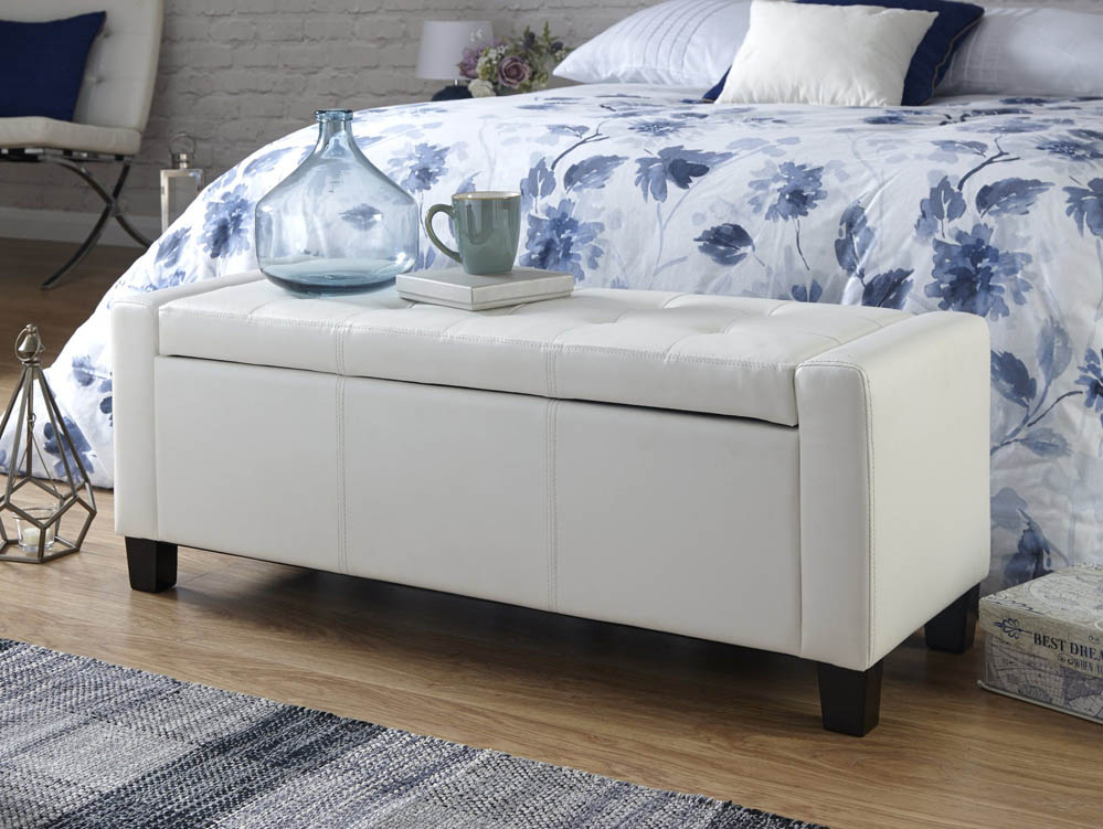 GFW GFW Verona White Upholstered Faux Leather Storage Bench (Flat Packed)