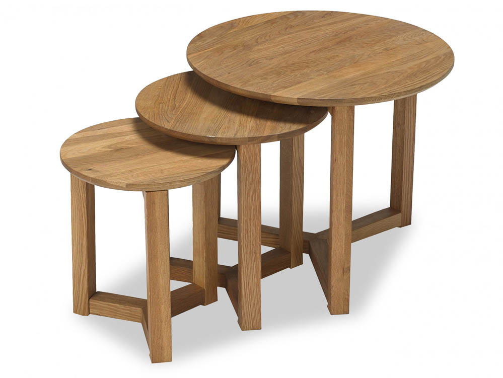 LPD LPD Stow Oak Round Nest Of 3 Tables (Flat Packed)