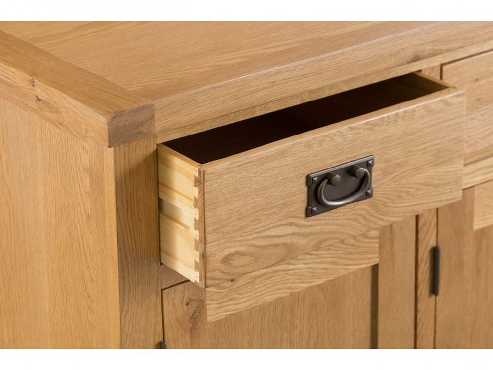 Kenmore Kenmore Waverley Oak 3 Door 3 Drawer Sideboard (Assembled)