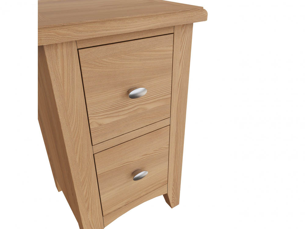 Kenmore Kenmore Dakota Oak 2 Drawer Small Bedside Cabinet (Assembled)
