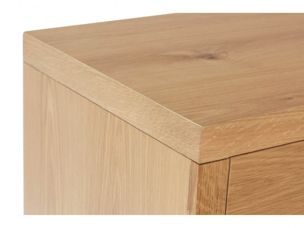 Kenmore Kenmore Dyce Oak and Black 3 Door Large Sideboard (Assembled)