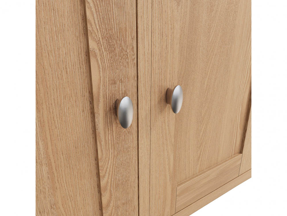 Kenmore Kenmore Dakota Oak 3 Door 2 Drawer Large Sideboard (Assembled)