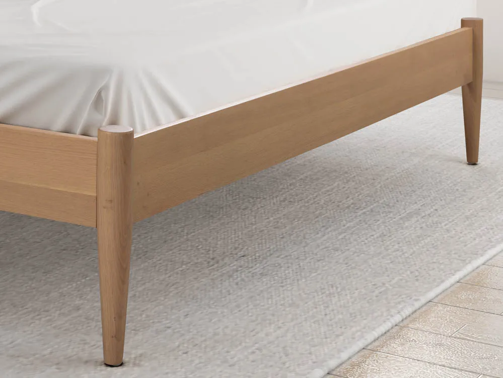 Flintshire Flintshire Grosvenor Oak Wooden Bed Frame