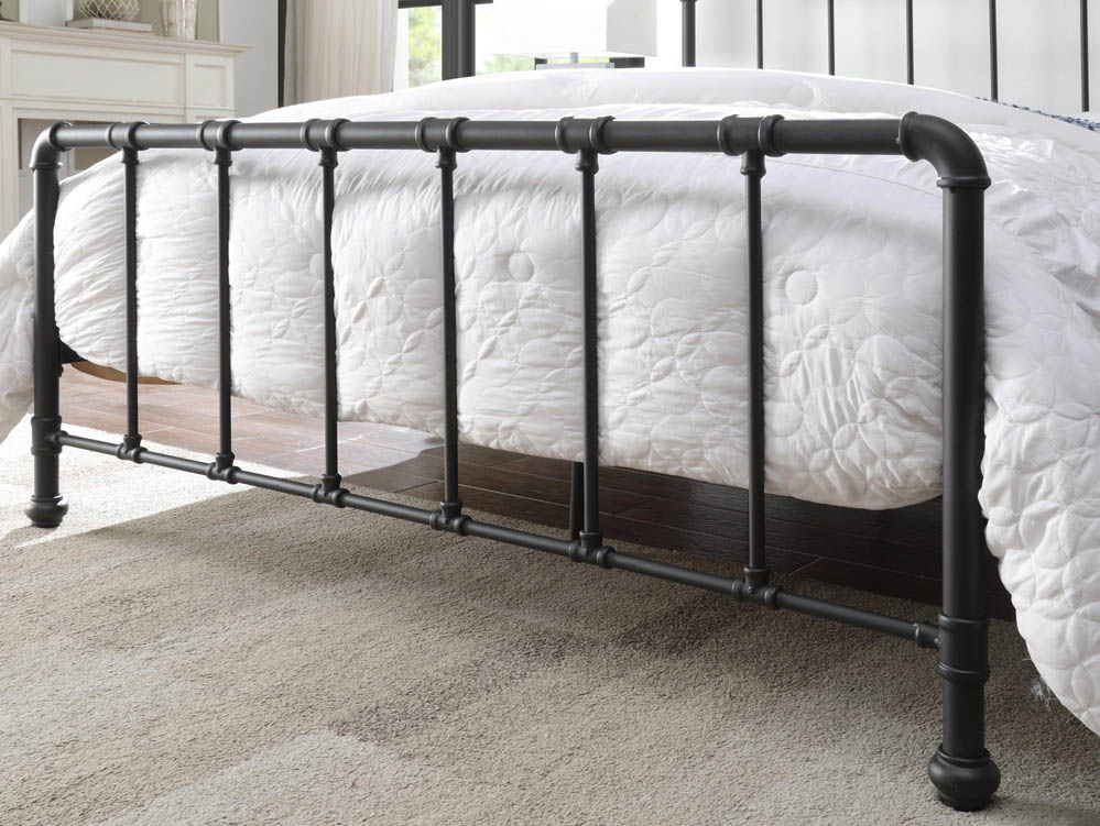 Flintshire Furniture Flintshire Kinnerton 5ft King Size Sand Blast Black Metal Bed Frame