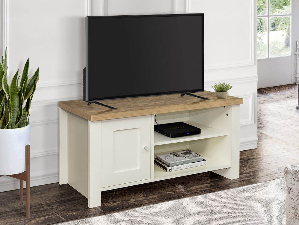 Birlea Birlea Highgate Cream and Oak Effect Small TV Unit (Flat Packed)