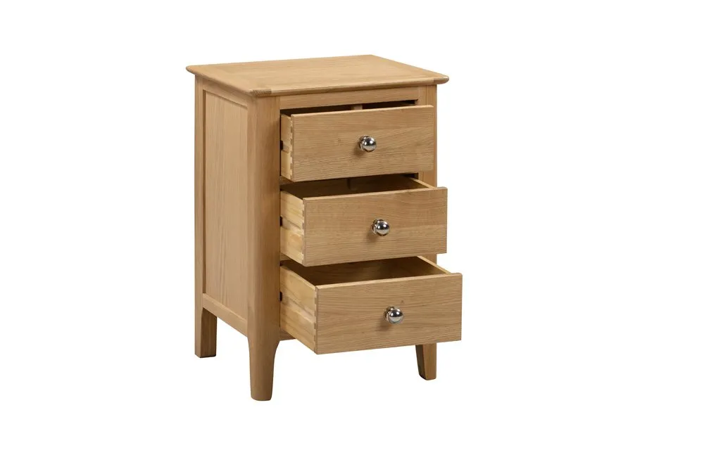 Julian Bowen Julian Bowen Cotswold Oak 3 Drawer Bedside Table