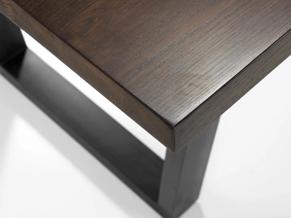 Julian Bowen Julian Bowen Brooklyn 180cm Dark Oak Dining Table