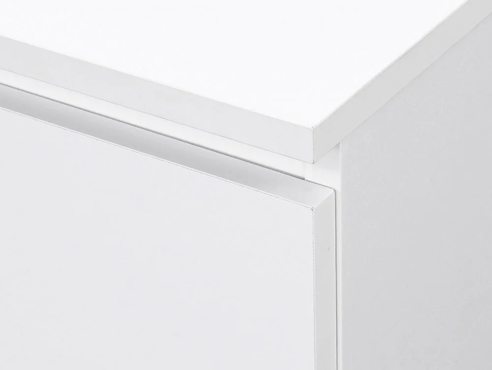 Birlea Birlea Oslo White 3 Drawer Bedside Table
