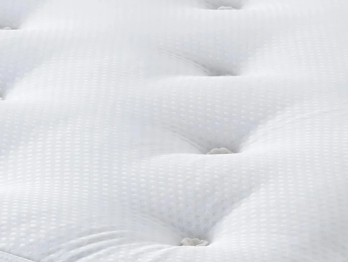 Deluxe Deluxe Evesham Medium 160 x 200 Euro (IKEA) Size King Divan Bed