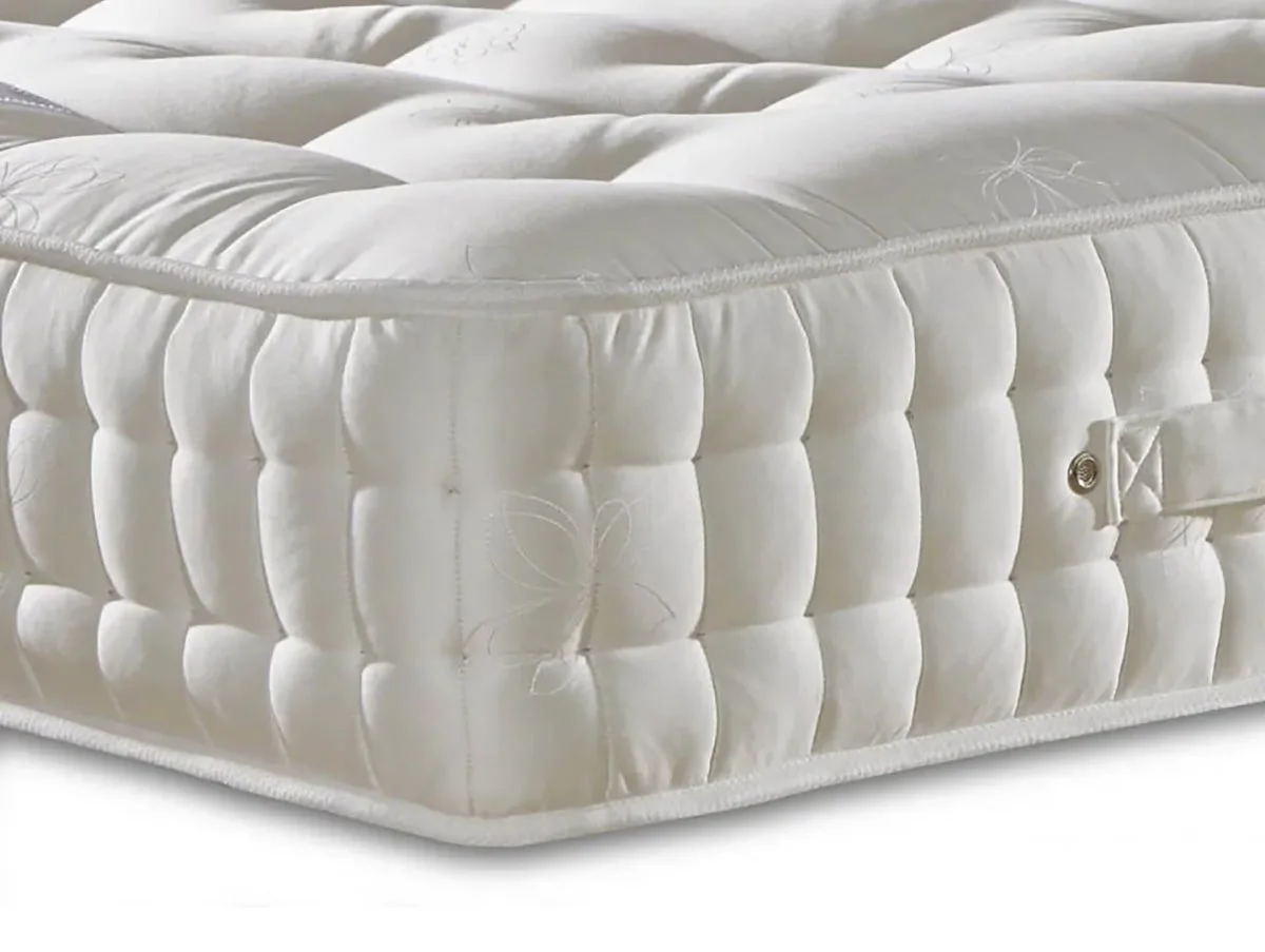 Deluxe Deluxe Natural Touch Tufted Pocket 2000 6ft Super King Size Zip and Link Mattress