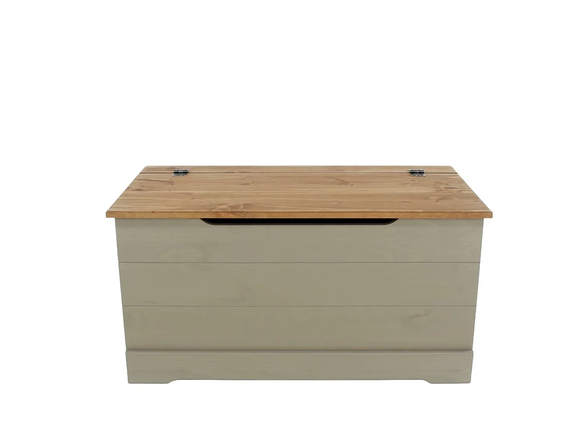 Core Core Corona Compact Grey and Waxed Pine Blanket Box