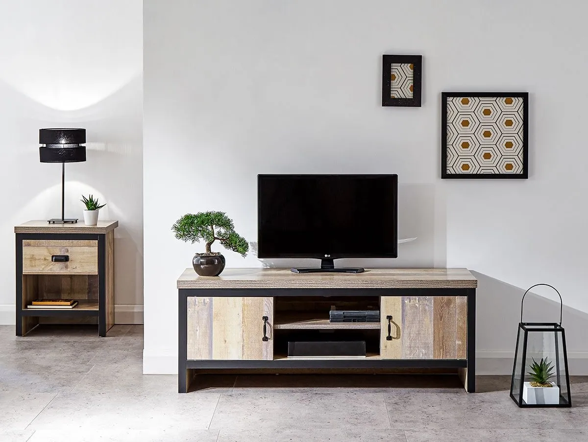 GFW GFW Boston Oak Wooden 2 Door TV Unit