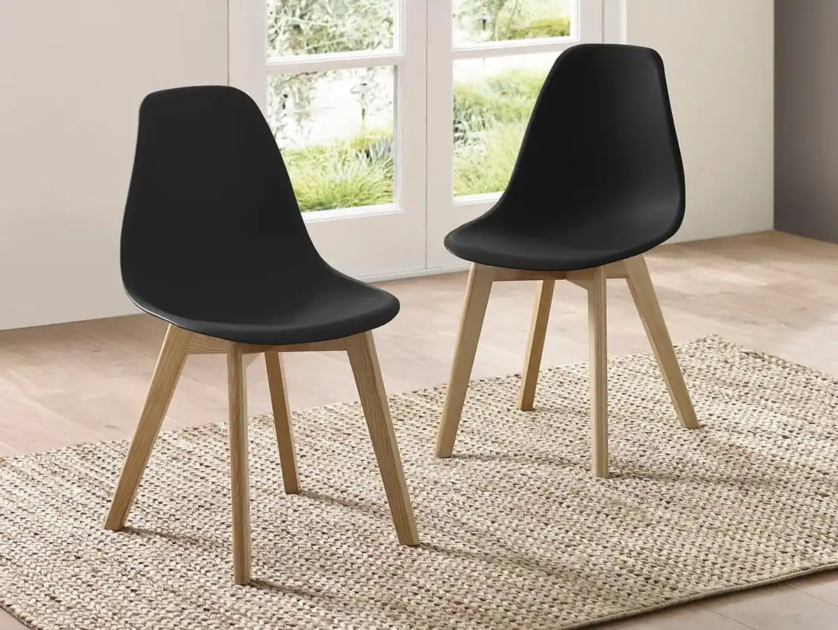 Julian Bowen Julian Bowen Agatha Black Plastic Set of 2 Dining Chairs