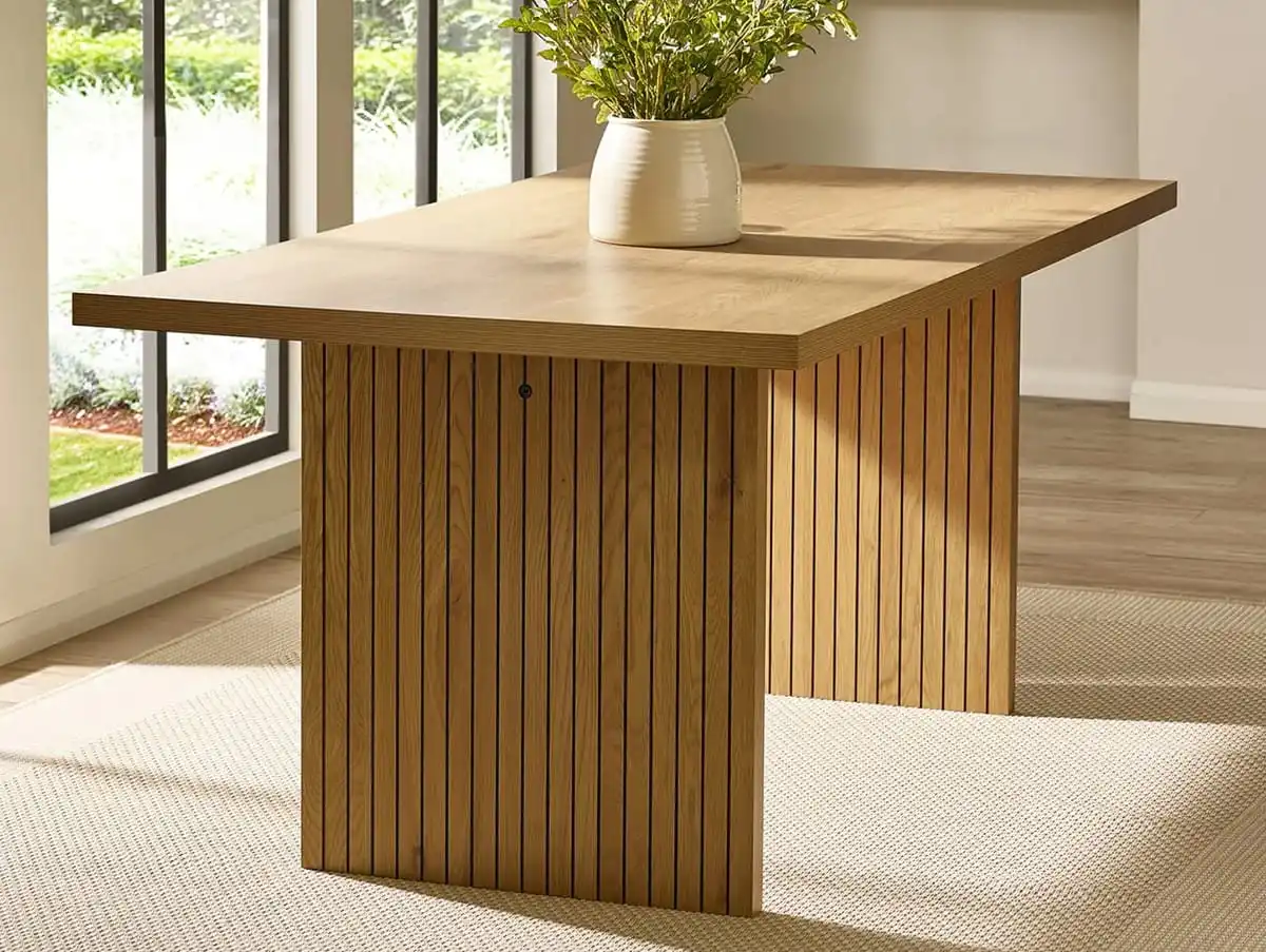 Julian Bowen Julian Bowen Arundel 180cm Light Oak Wooden Dining Table