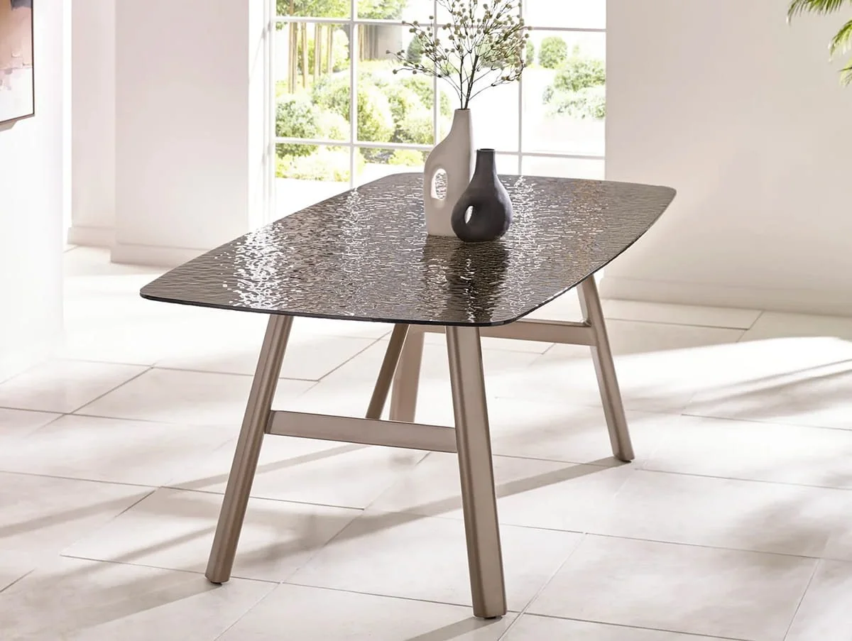 Julian Bowen Julian Bowen Callisto 200cm Smoked Bubble Glass Dining Table