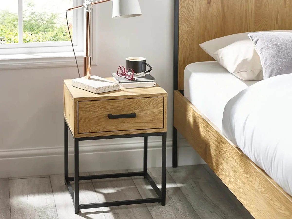 Julian Bowen Julian Bowen Harlow Light Oak 1 Drawer Bedside Table