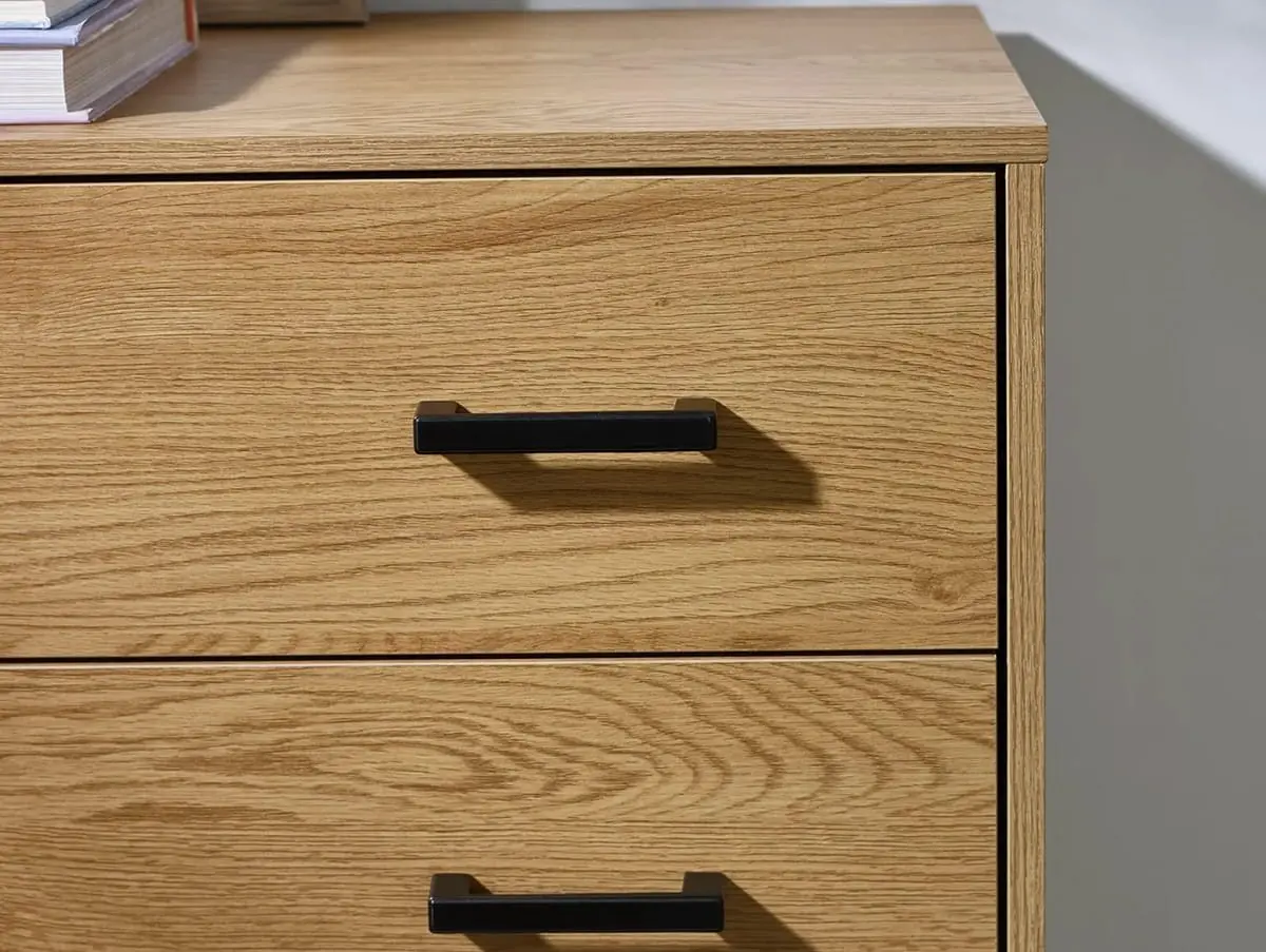 Julian Bowen Julian Bowen Harlow Light Oak 4 Drawer Chest of Drawers