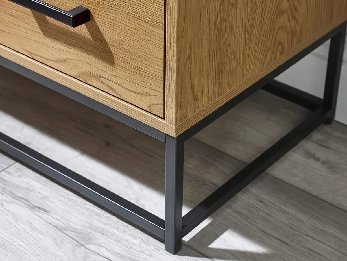 Julian Bowen Julian Bowen Harlow Light Oak 4 Drawer Chest of Drawers