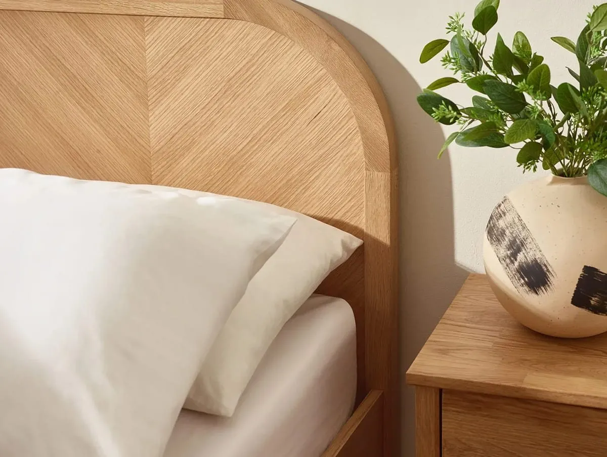 Julian Bowen Julian Bowen Milo Oak Wooden Bed Frame