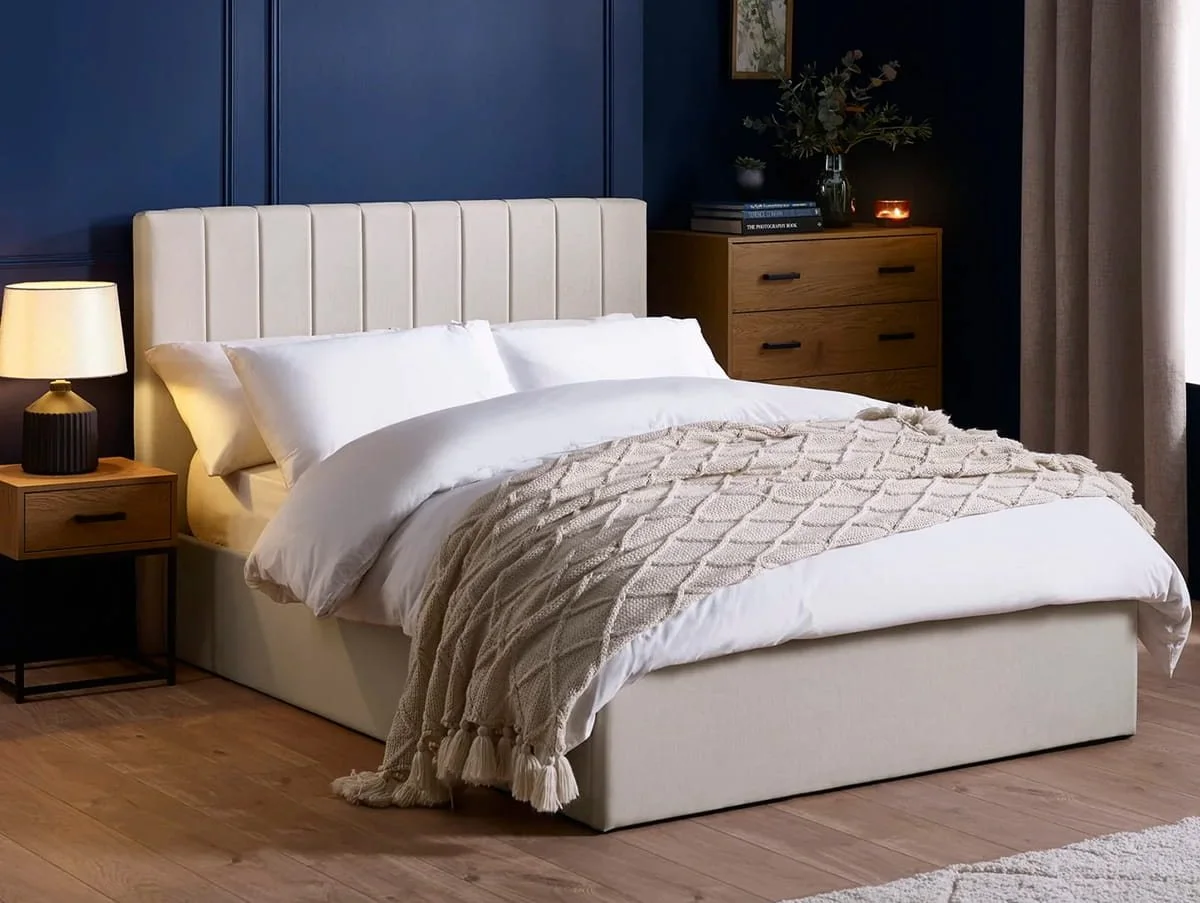 Julian Bowen Julian Bowen Aylen Cream Fabric Ottoman Bed Frame