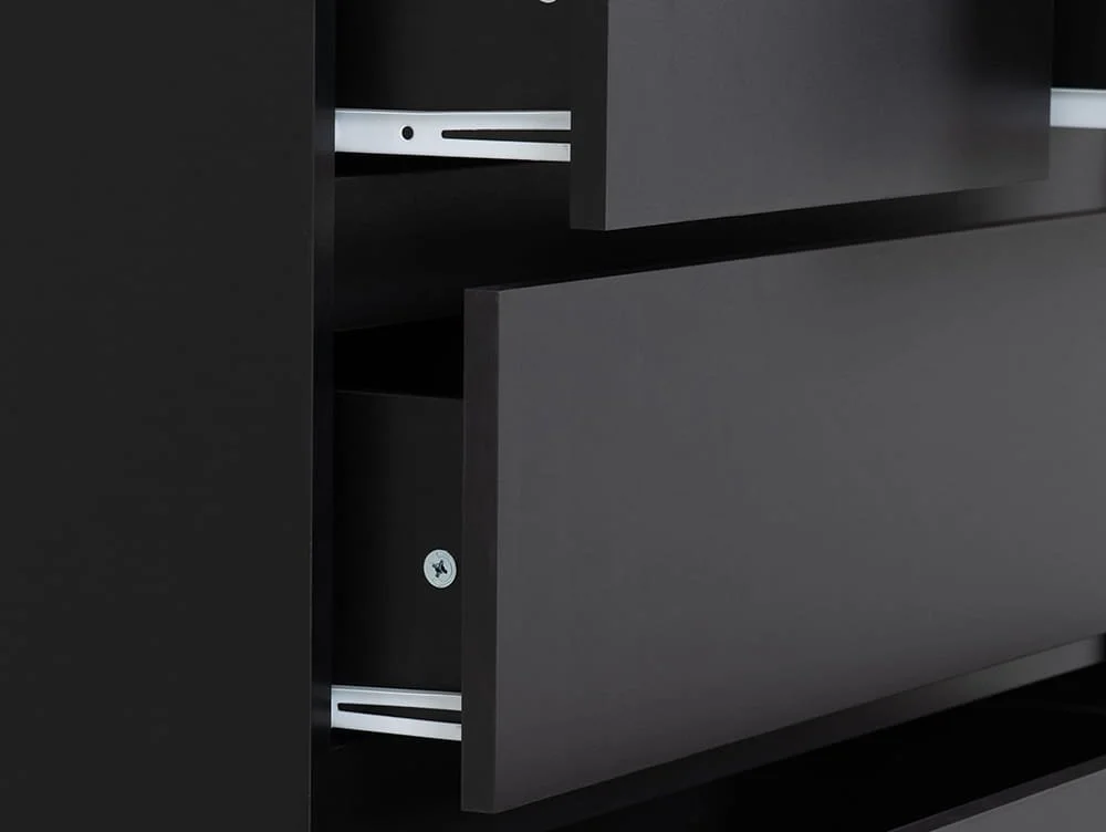 Seconique Seconique Malvern Black 3+2 Drawer Chest of Drawers
