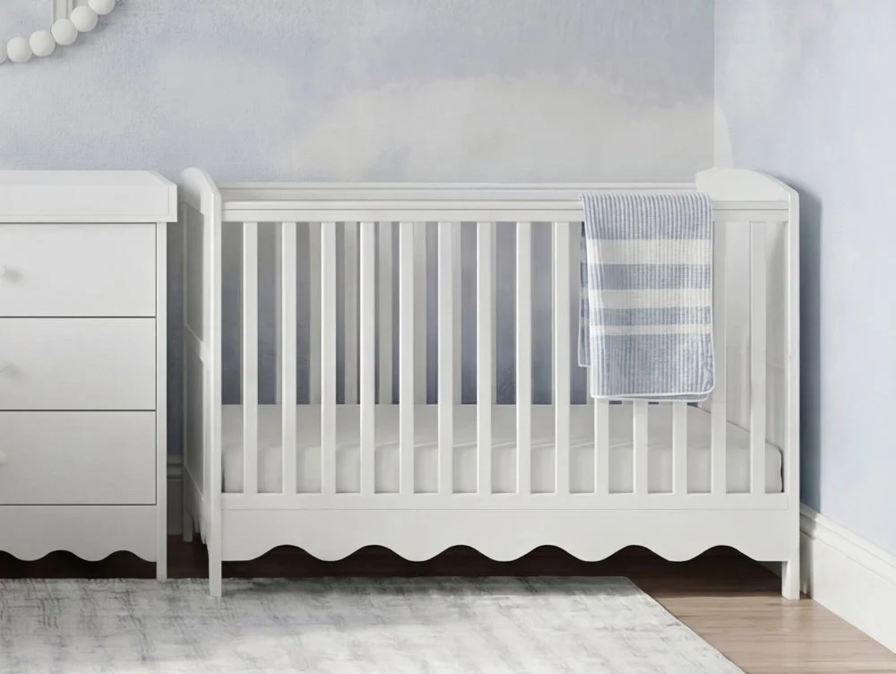 Bebe & Beyond Bebe & Beyond Dancer White 3 Piece Cot Bed Set