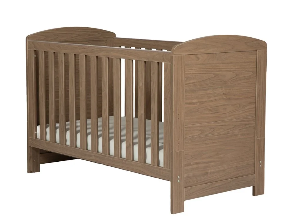 Bebe & Beyond Bebe & Beyond Seeker Drift 2 Piece Cot Bed Set