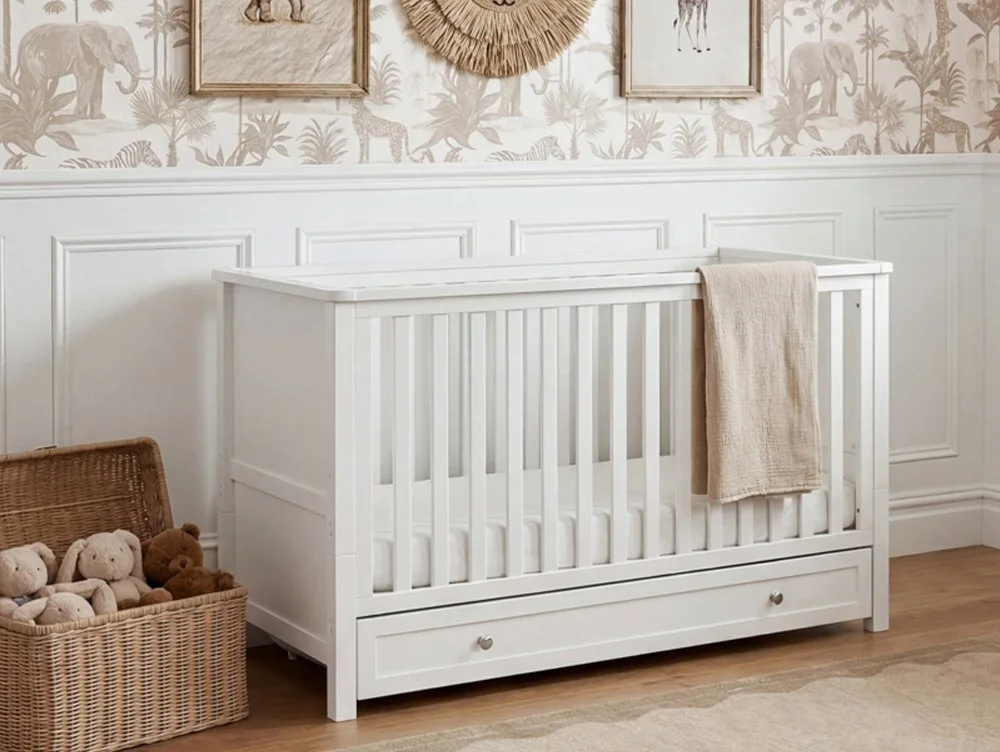 Bebe & Beyond Bebe & Beyond Wanderer White 3 Piece Cot Bed Set
