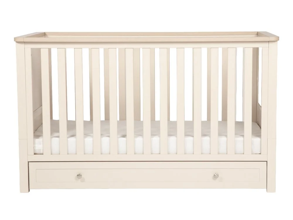 Bebe & Beyond Bebe & Beyond Wanderer Cashmere & Oak 3 Piece Cot Bed Set