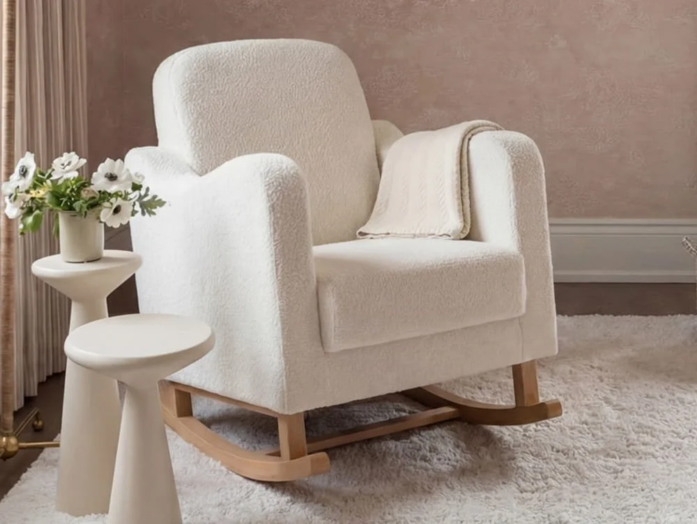Bebe & Beyond Bebe & Beyond Soother Boucle Off-White Nursing Chair