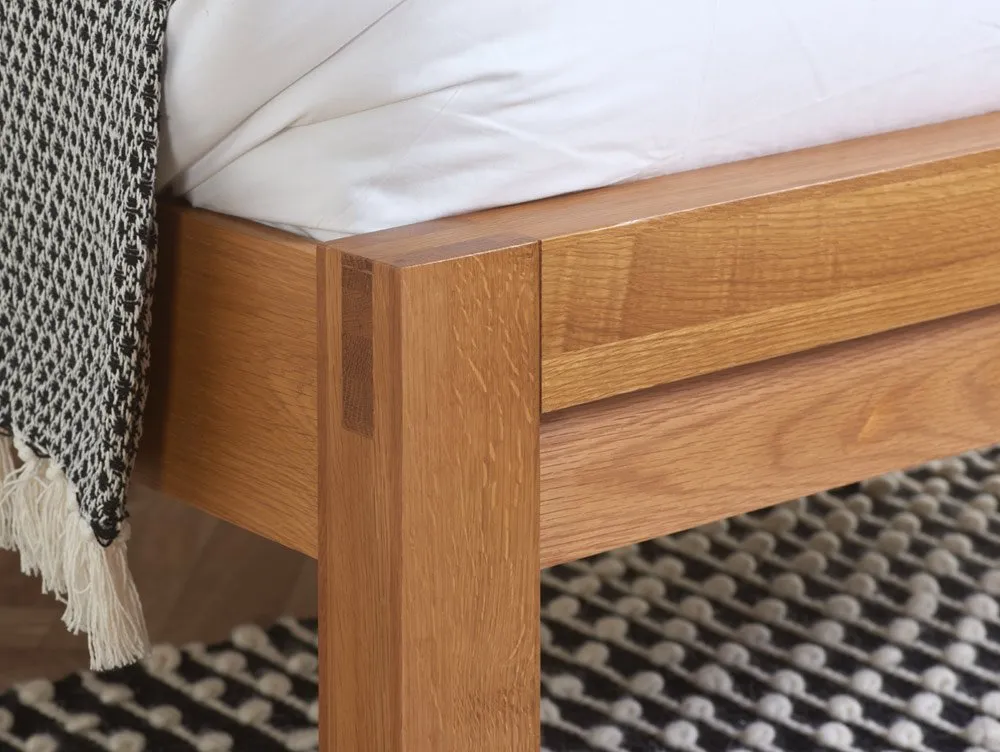 Birlea Birlea Bellevue Oak Wooden Bed Frame