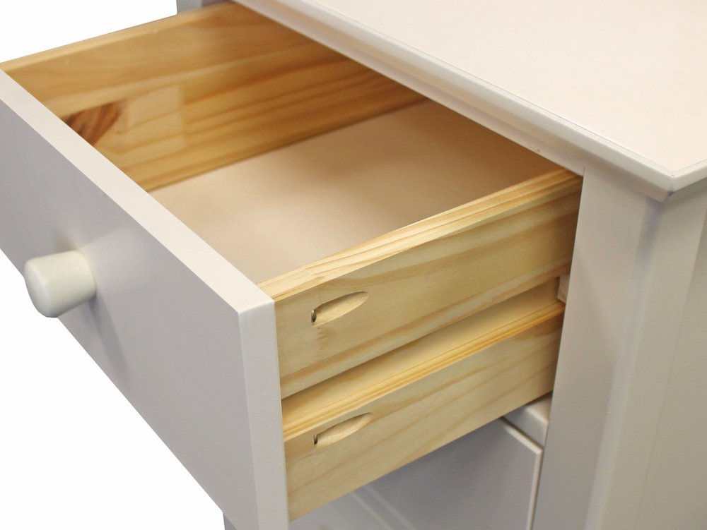 Julian Bowen Julian Bowen Cameo 3 Drawer Ivory Wooden Bedside Cabinet (Flat Packed)