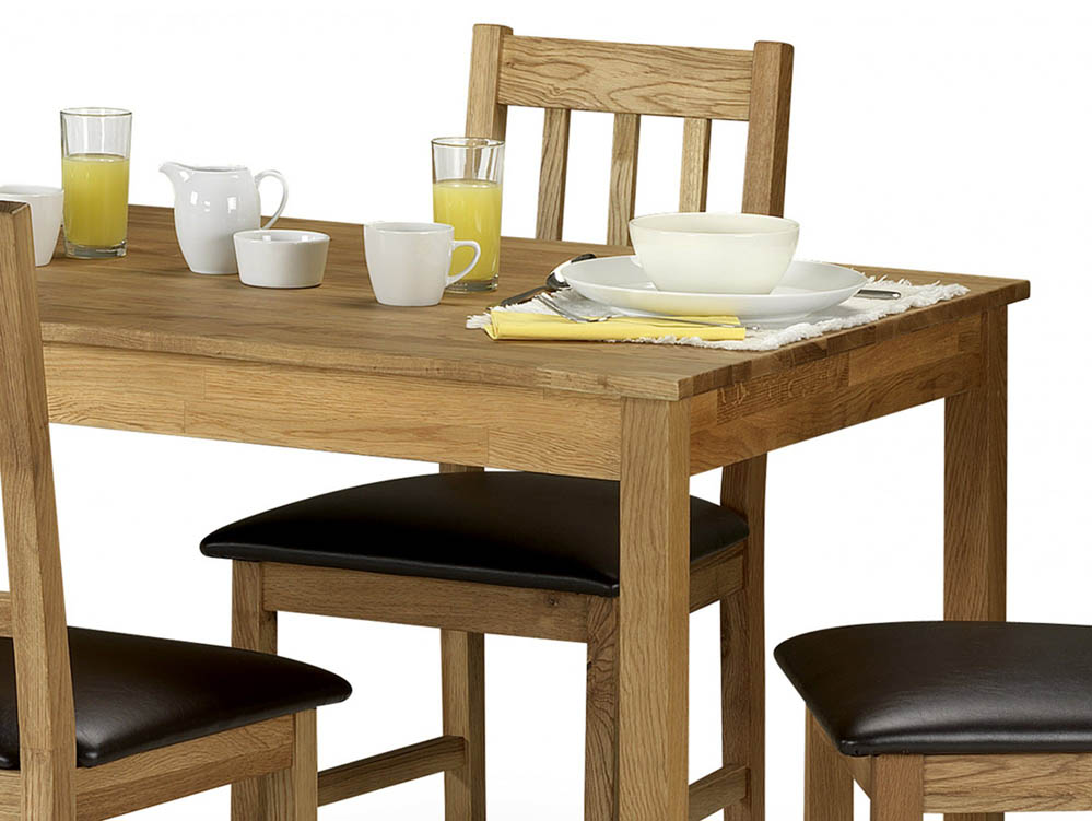Julian Bowen Julian Bowen Coxmoor 118cm American White Oak Dining Table and 4 Chairs Set
