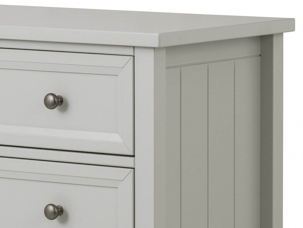 Julian Bowen Julian Bowen Maine Dove Grey 3 Drawer Low Chest of Drawers (Flat Packed)
