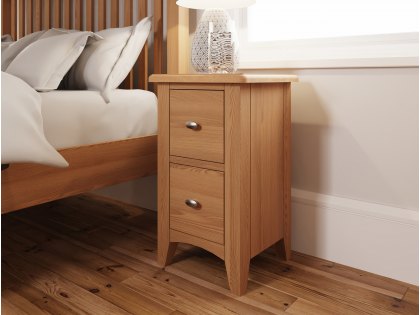 Kenmore Dakota Oak 2 Drawer Small Bedside Cabinet (Assembled)