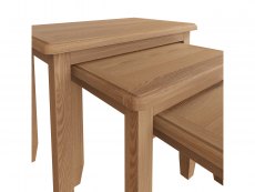 Kenmore Kenmore Dakota Oak Nest of 3 Tables (Assembled)