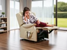 Sherborne Upholstery Sherborne Lynton Knuckle Riser Recliner Chair