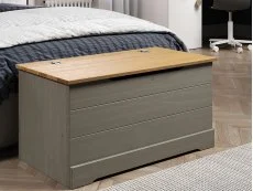 Core Core Corona Compact Grey and Waxed Pine Blanket Box