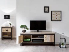 GFW GFW Boston Oak Wooden 2 Door TV Unit