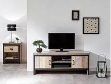 GFW GFW Boston Oak Wooden 2 Door TV Unit