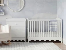 Bebe & Beyond Bebe & Beyond Dancer White 2 Piece Cot Bed Set